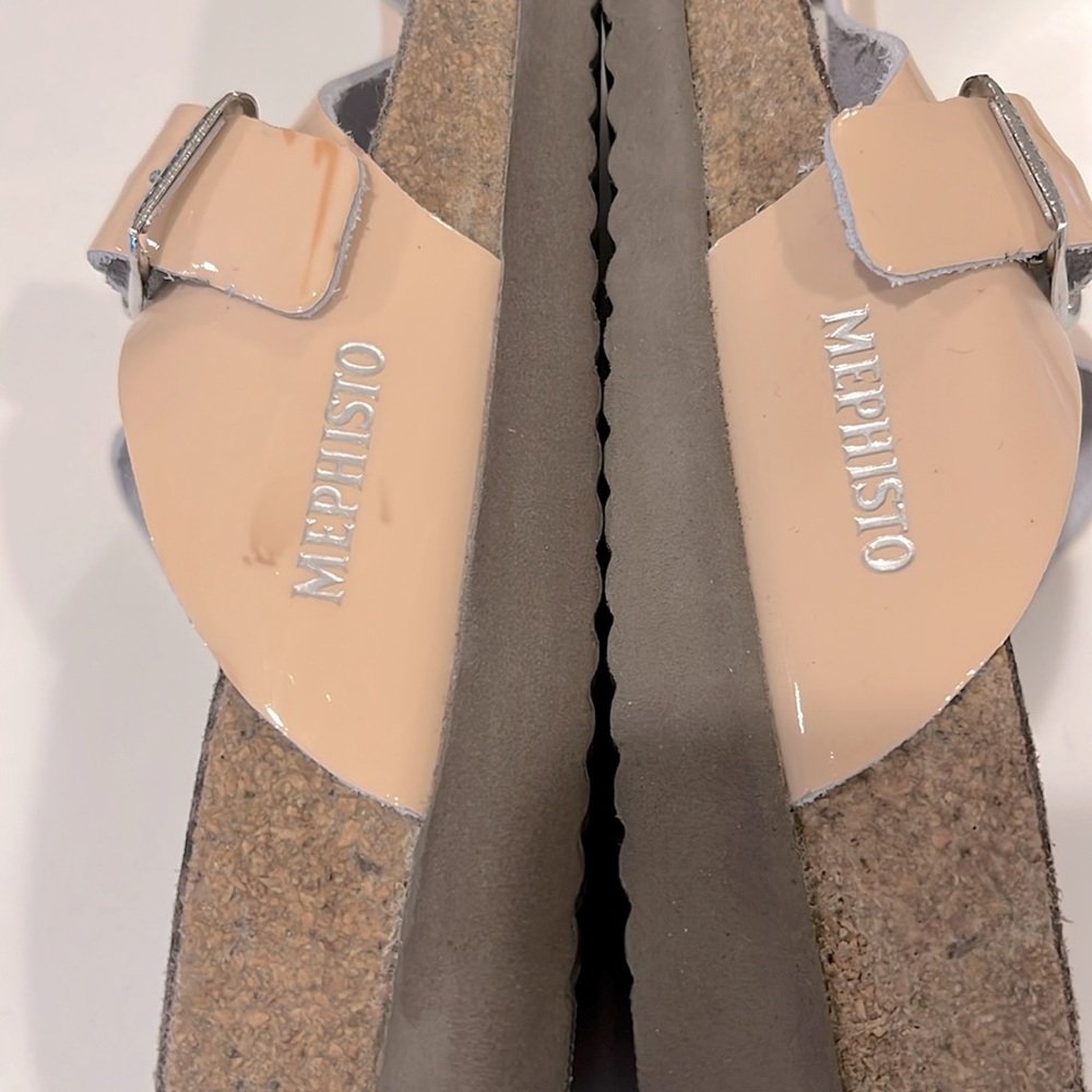 MEPHISTO HELEN Classics Sandals Tan/Beige patent with adjustable buckle - Picture 6 of 12